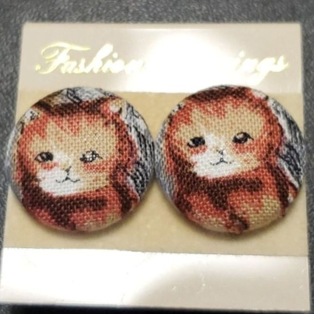 Kitty cat round fabric earrings brown black
